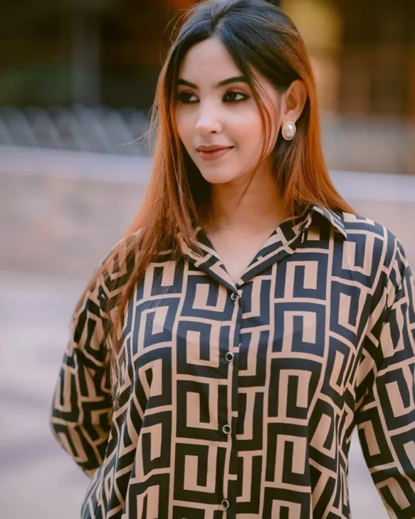 Alisha Shirt – The Perfect Mix of Fashion and Fit black block - Image 4