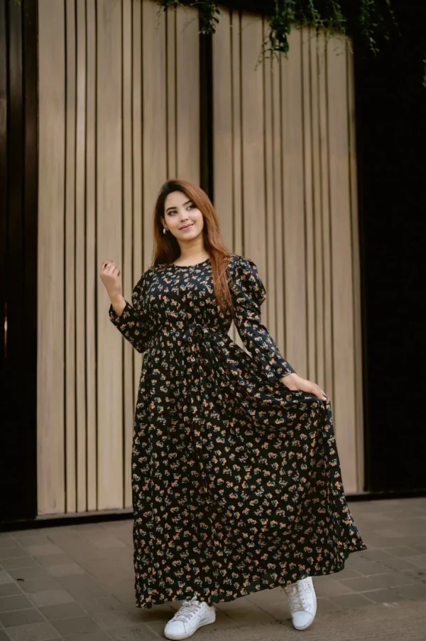The Perfect Blend of Fashion & Comfort – Pocket Pori Gown